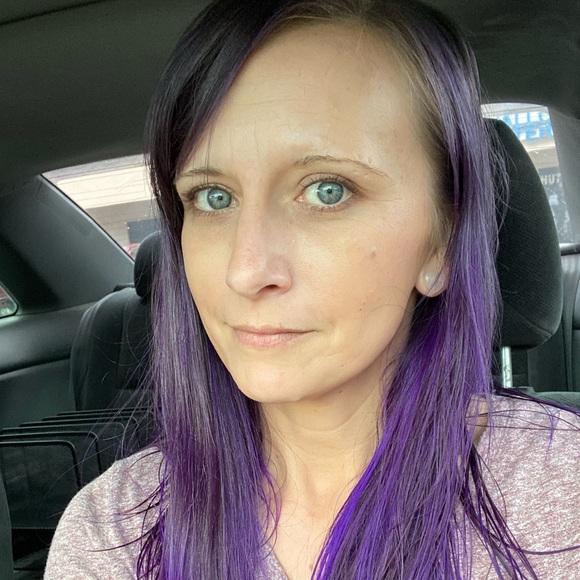 Meet your Posher, Tiffany - Picture 2 of 2